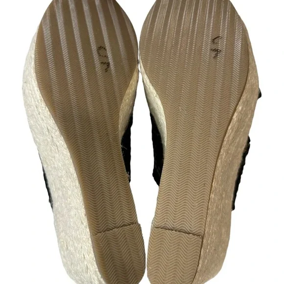 Vintage Foundry Co. Women’s Lorie Wedge Sandal in Black Size 9 - Picture 4 of 7